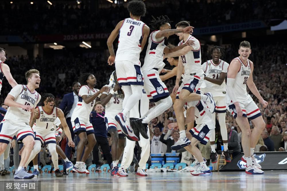 展现了她的 展现了她的